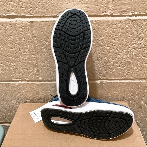 NEW Avia women sneakers shoes size 7 - Picture 3 of 6